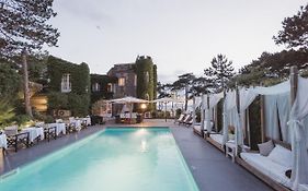 Hotel Domaine Saint Clair - Le Donjon  4*